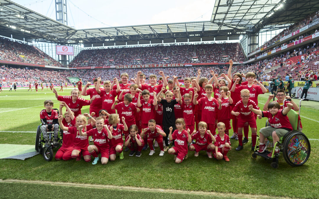 Einlaufkinder beim 1.FC Köln